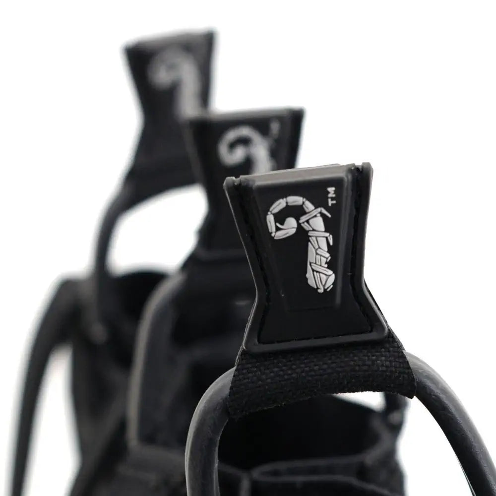 AG3™ placard triple mag pouch - FairD Canada