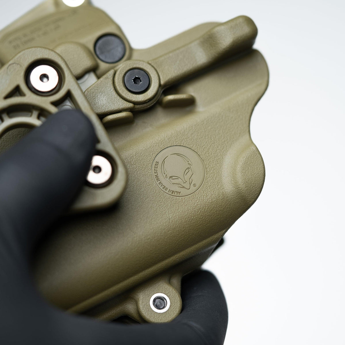 Alien Gear Rapid Force Level 2 Slim holster alternate view