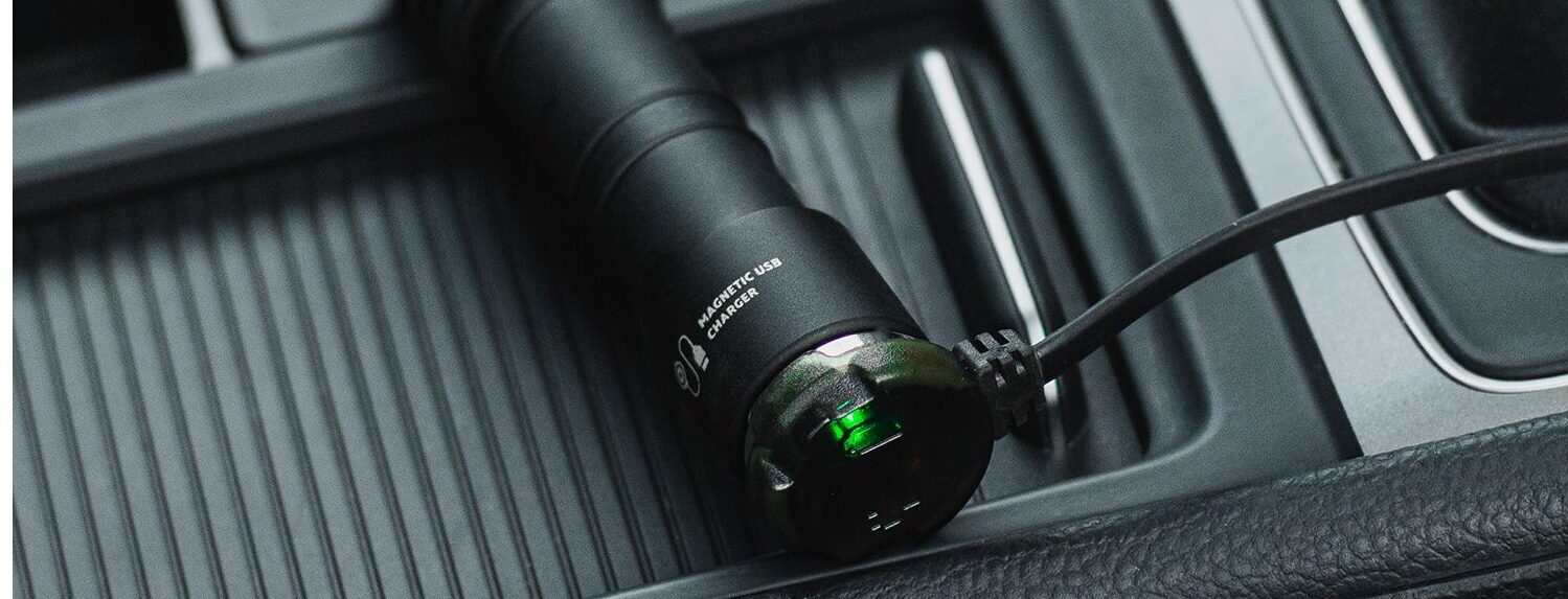 ARMYTEK WIZARD C2 PRO MAGNET USB XHP50.2 - FairD Canada