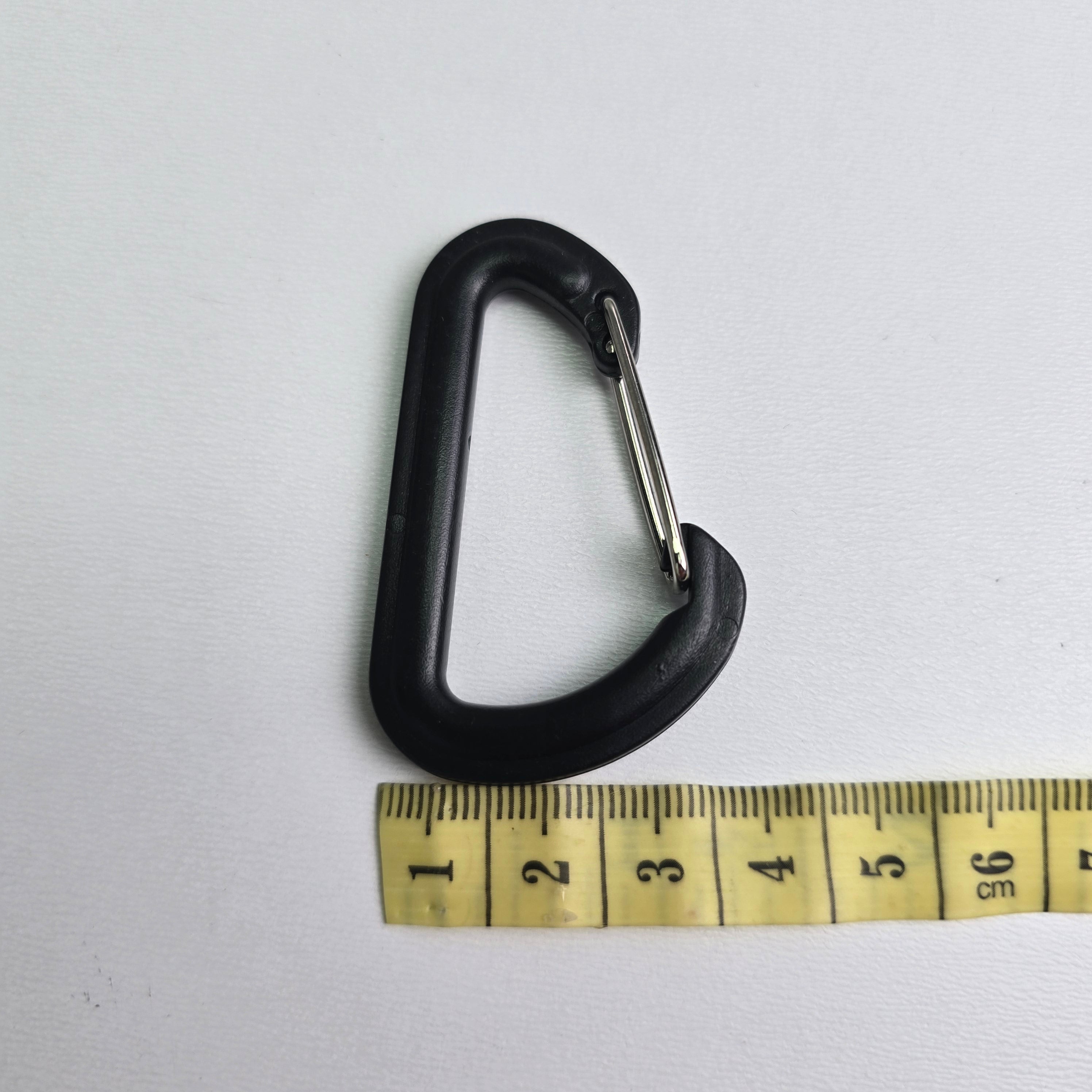 TACTICAL CARABINER