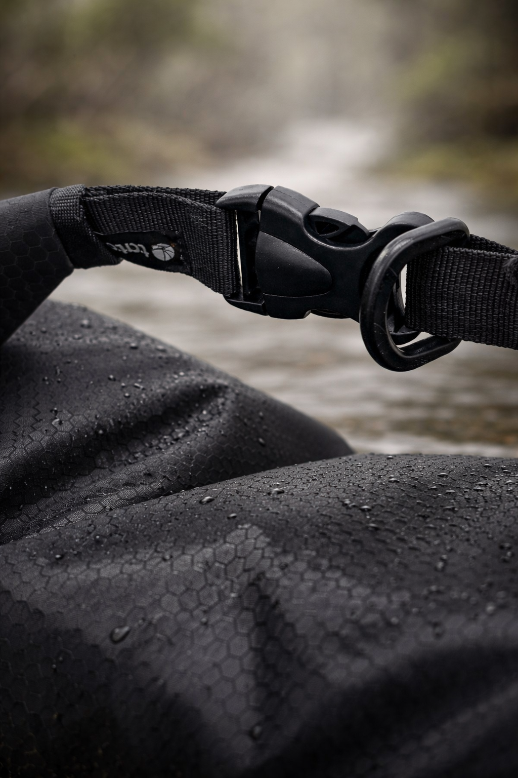 Tatou Armor – 70L Tactical Waterproof Dry Bag